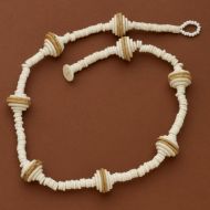 San O Shell Necklace